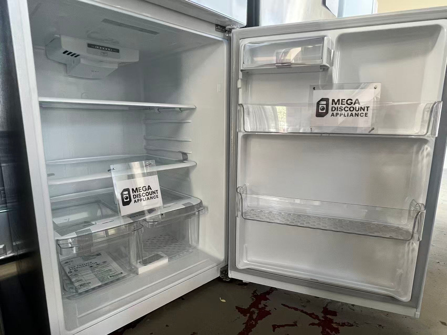 20 cu. ft. Top Freezer Refrigerator LTCS20020W