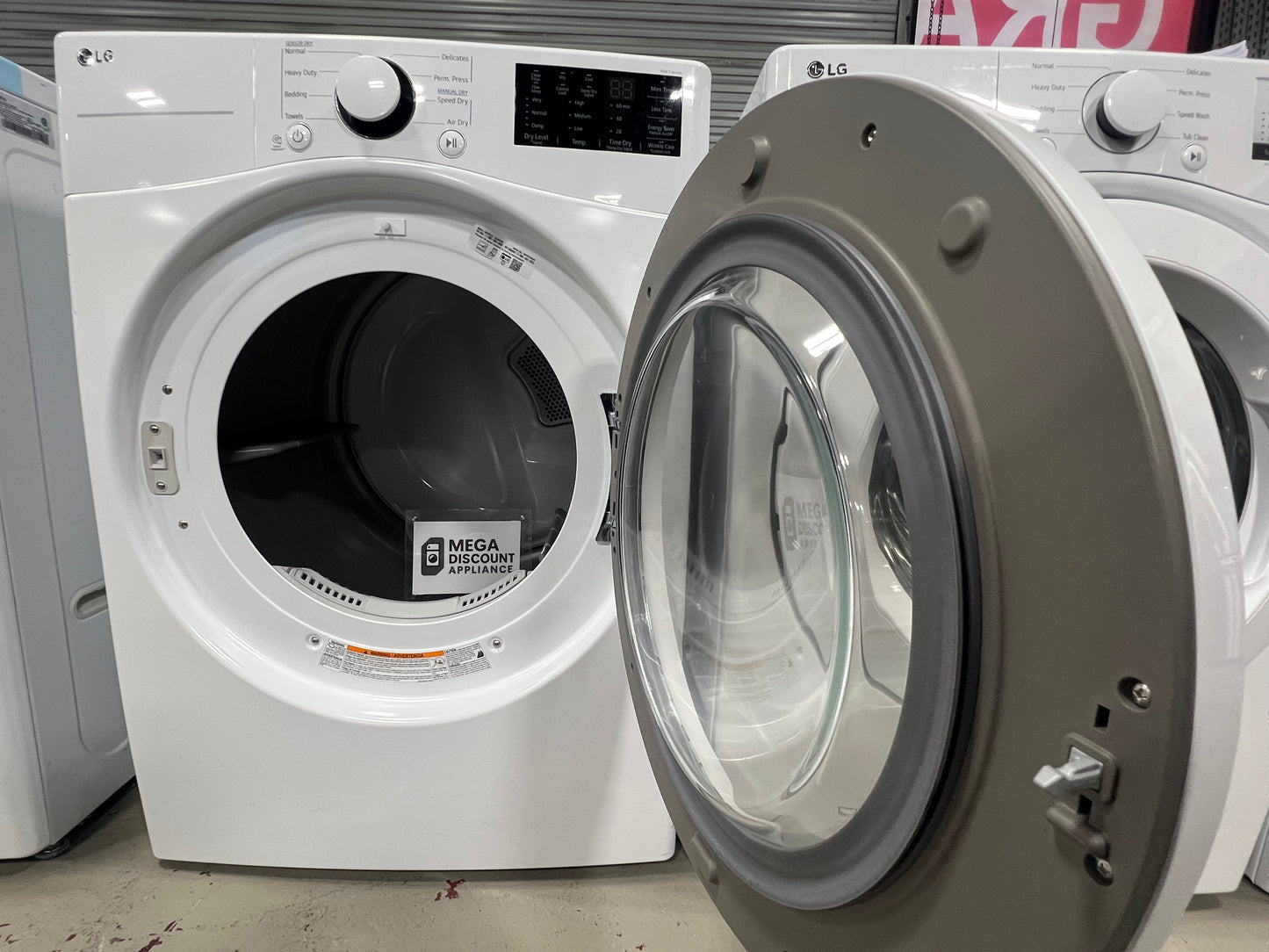 7.4 cu. ft. Ultra Large Capacity Electric Dryer DLE3470W