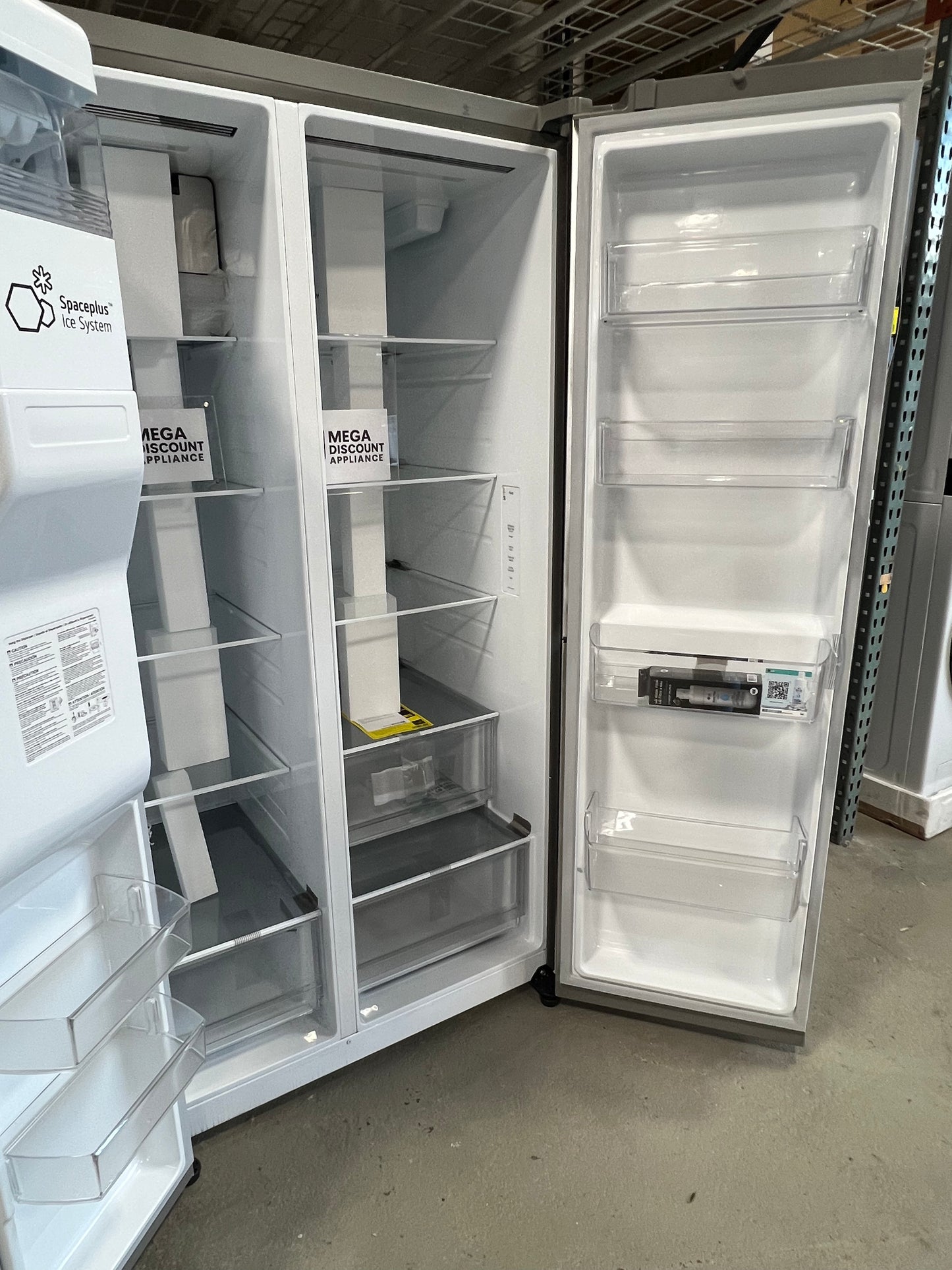 27 cu. ft. Side-by-Side Refrigerator with Craft Ice™ LHSXS2706S