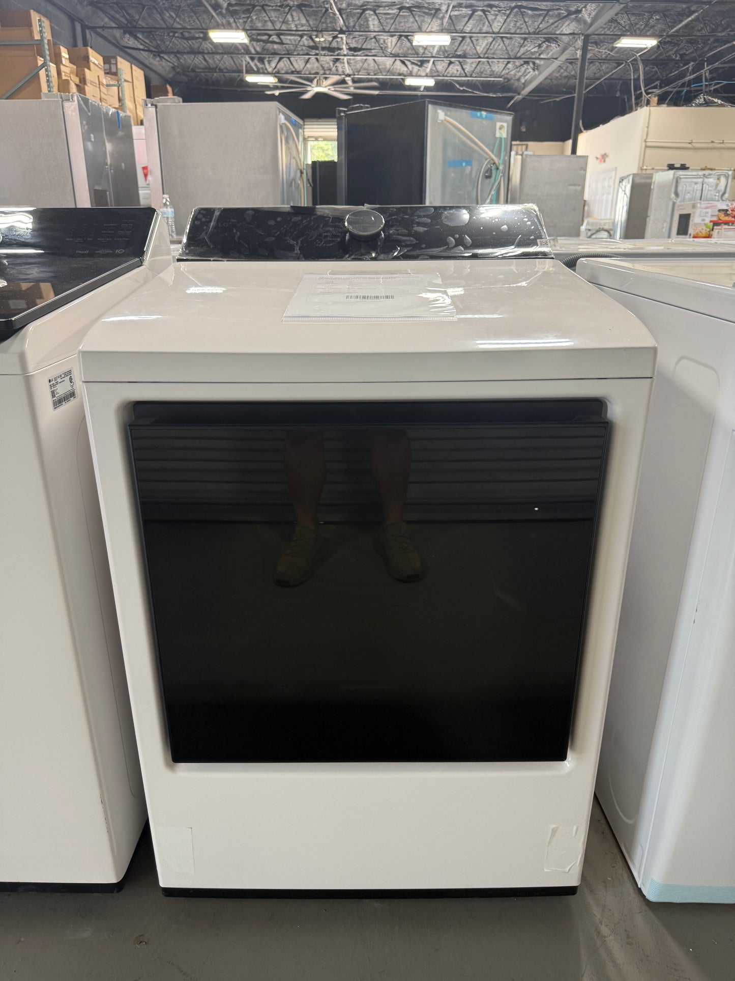 7.3 cu. ft. Ultra Large Capacity Rear Control Electric Dryer with LG EasyLoad™ Door and AI Sensing DLE8400WE