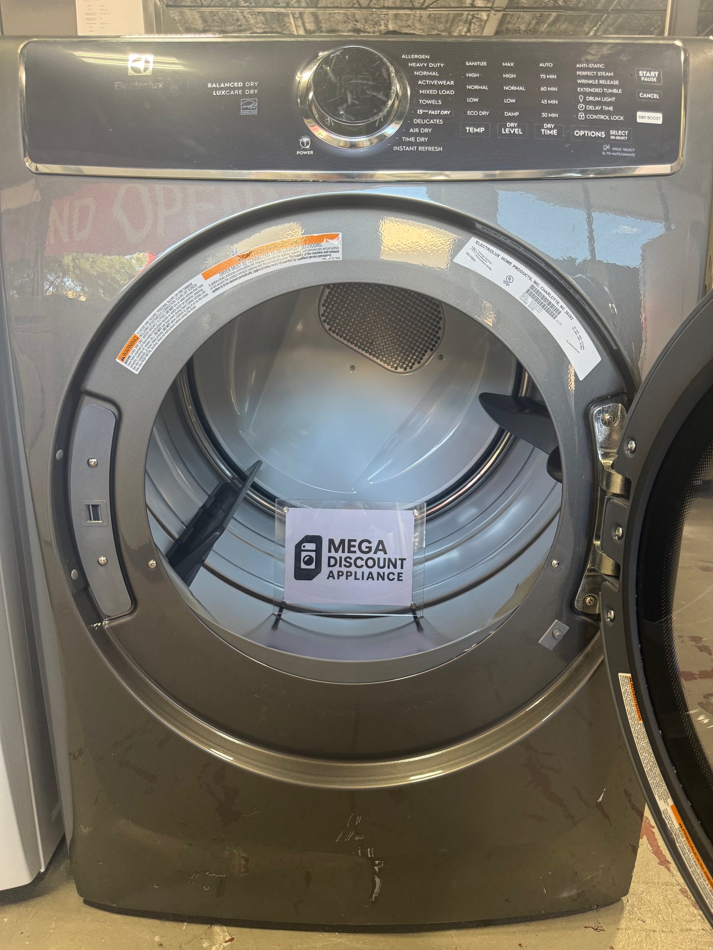 600 Series Electric Dryer - 8.0 Cu. Ft. ELFE7637AT