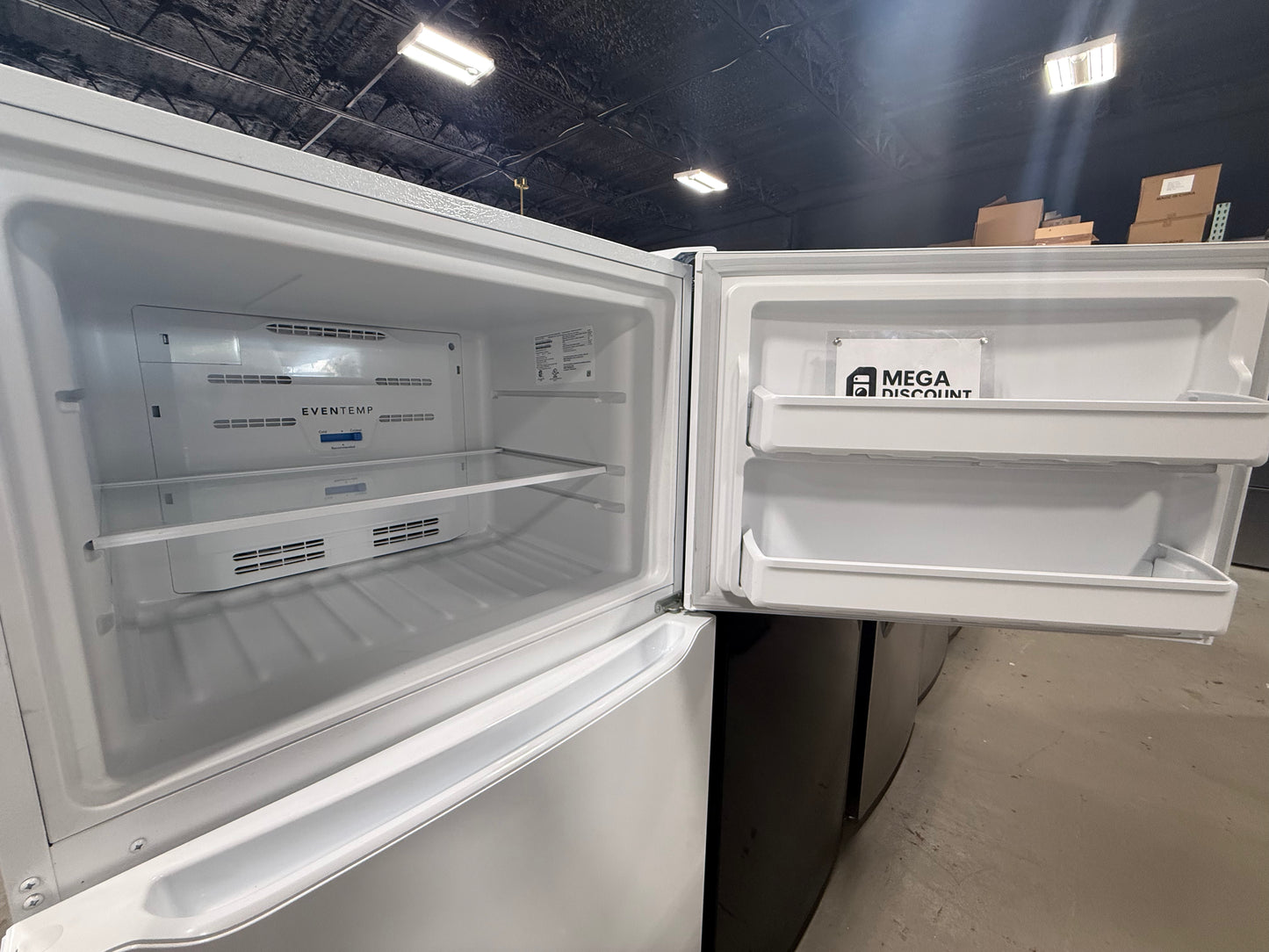 Frigidaire 18 Cu. Ft. Garage Ready Top Freezer Refrigerator FFTR1835VW