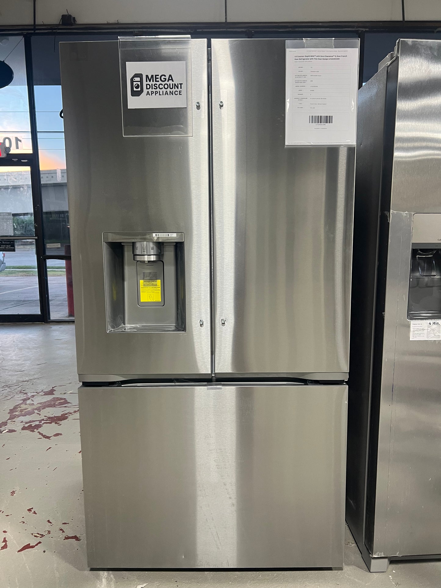 LG Counter-Depth MAX™ with Zero Clearance™ 3-Door French Door Refrigerator with Thin Door Design LF24Z6530S