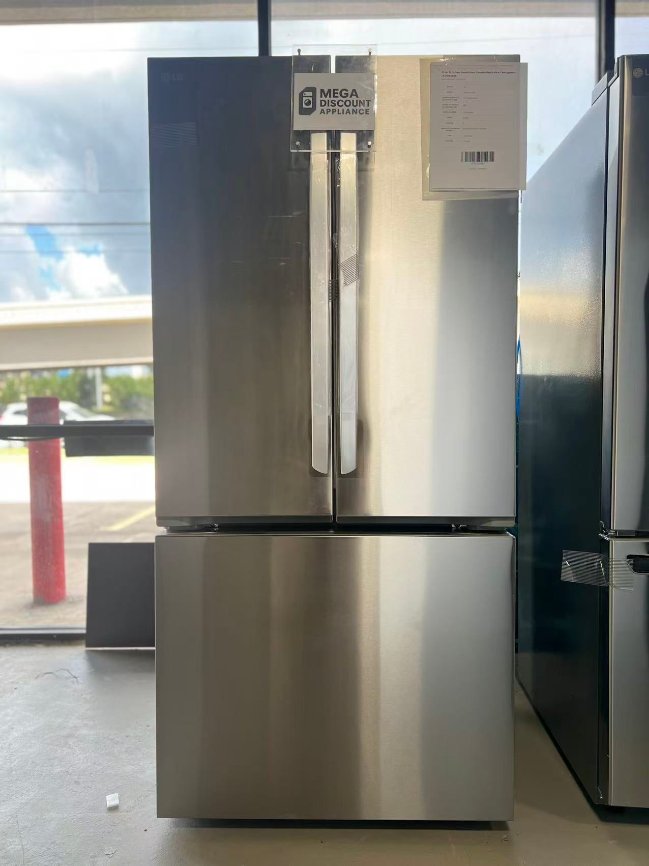 21 cu. ft. 3-Door French Door, Counter-Depth MAX™ Refrigerator LF21G6200S