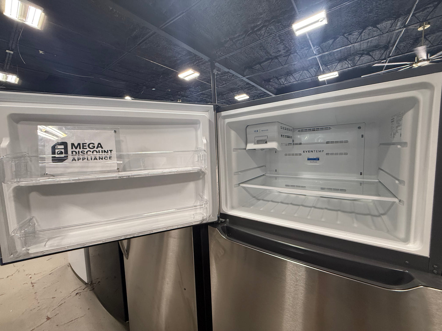 Frigidaire 20 Cu. Ft. Garage Ready Top Freezer Refrigerator FFTR2045VS